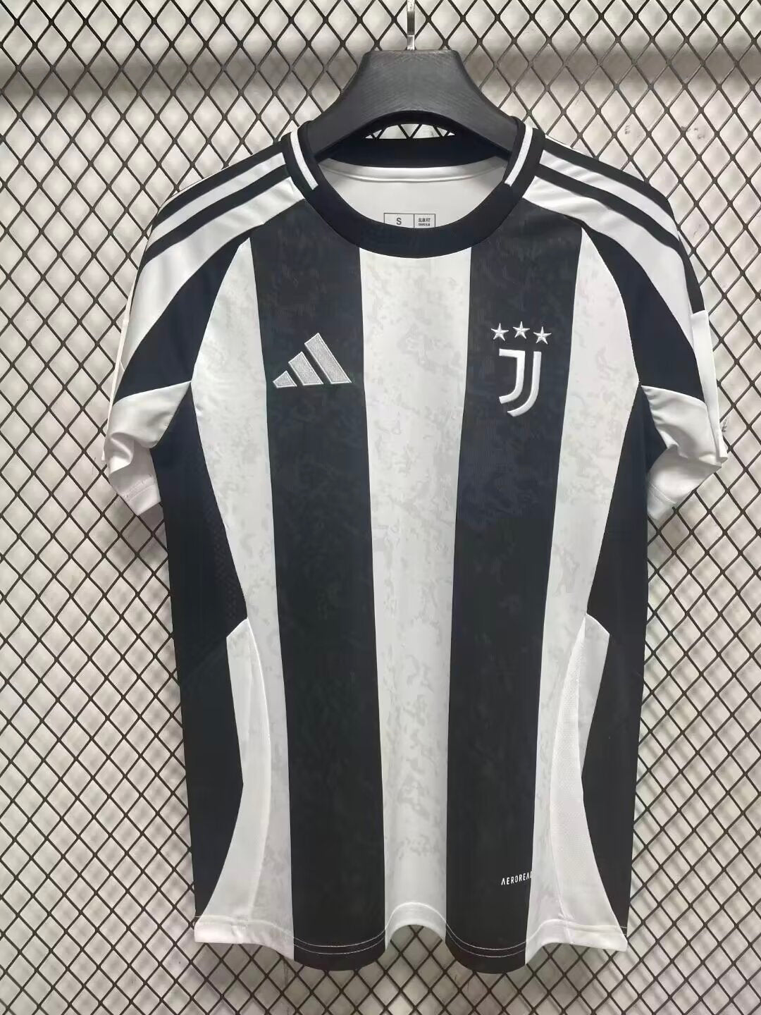 Juventus 2024/25 Home Shirt